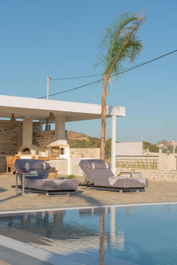 Villa Pnoe Seaside Kalamaki  Exterior foto