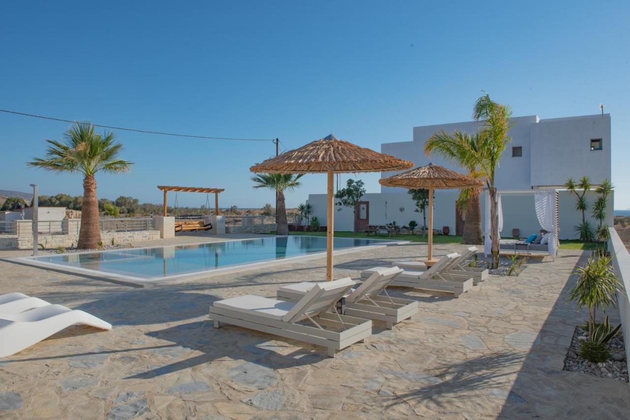 Villa Pnoe Seaside Kalamaki  Exterior foto
