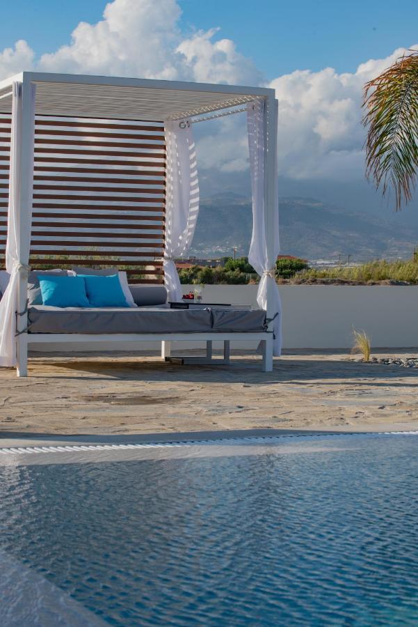 Villa Pnoe Seaside Kalamaki  Exterior foto
