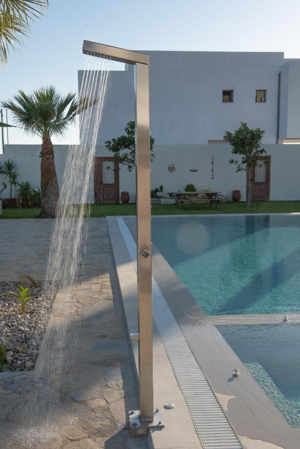 Villa Pnoe Seaside Kalamaki  Exterior foto