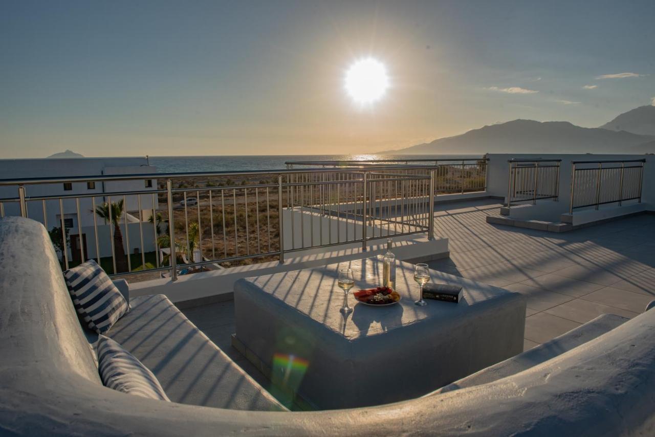Villa Pnoe Seaside Kalamaki  Exterior foto