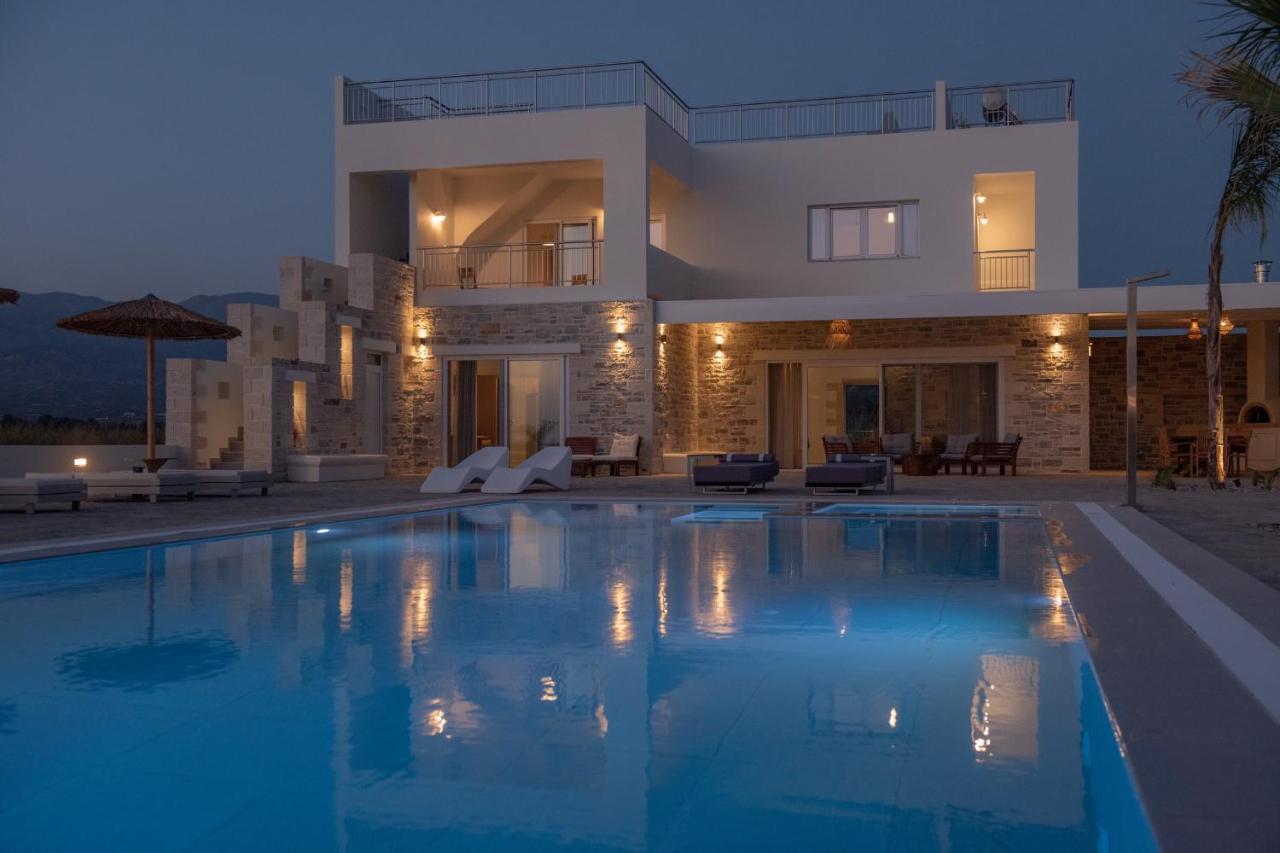 Villa Pnoe Seaside Kalamaki  Exterior foto
